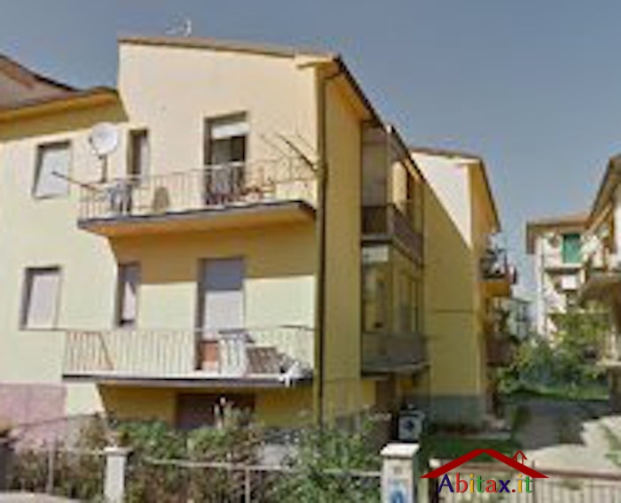 arezzo via sicilia appartamento 4 vani mq 95